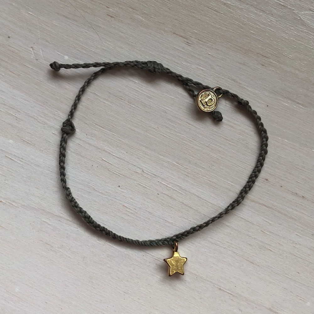 Pura Vida gray star charm bracelet
